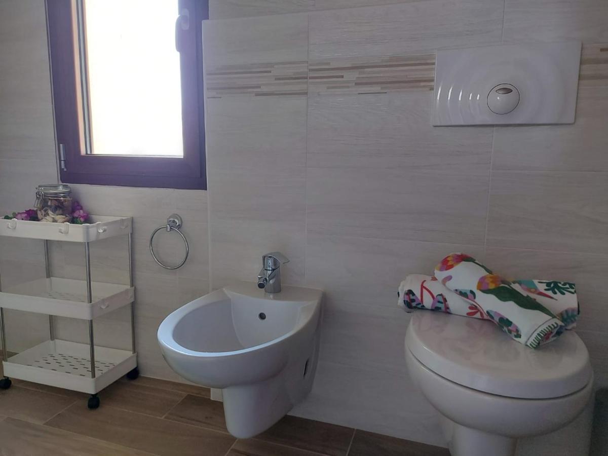 Bnbook Casa Dei Peschi - Lago Di Monate Cadrezzate Ngoại thất bức ảnh