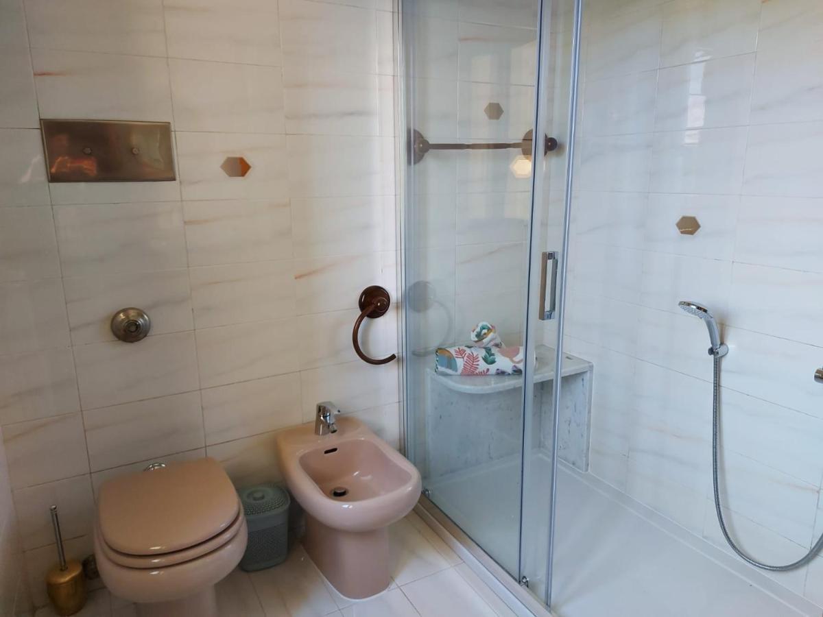Bnbook Casa Dei Peschi - Lago Di Monate Cadrezzate Ngoại thất bức ảnh