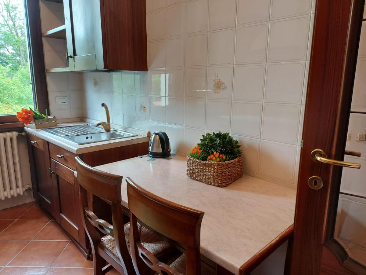 Bnbook Casa Dei Peschi - Lago Di Monate Cadrezzate Ngoại thất bức ảnh
